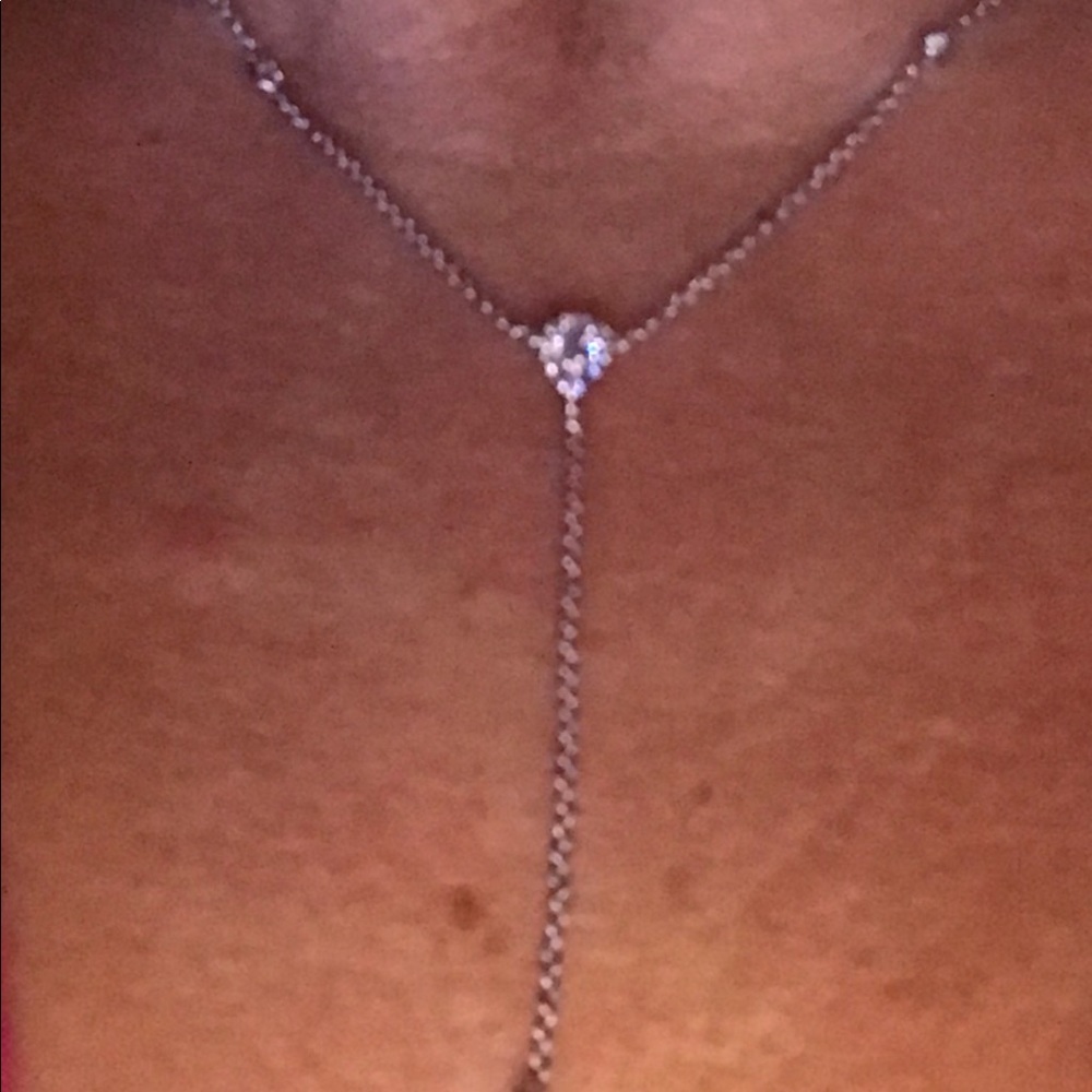 18kt white gold diamond drop pendent - Picture 3 of 5